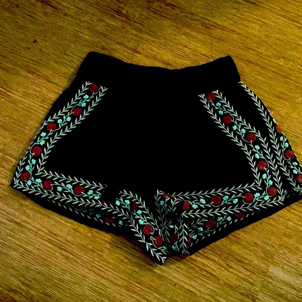 Cute classy black slip on shorts hand stitched flowers